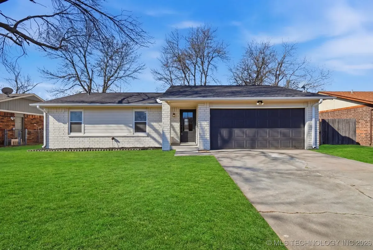 7806 N 121st East Avenue, Owasso, OK 74055 - Image #1
