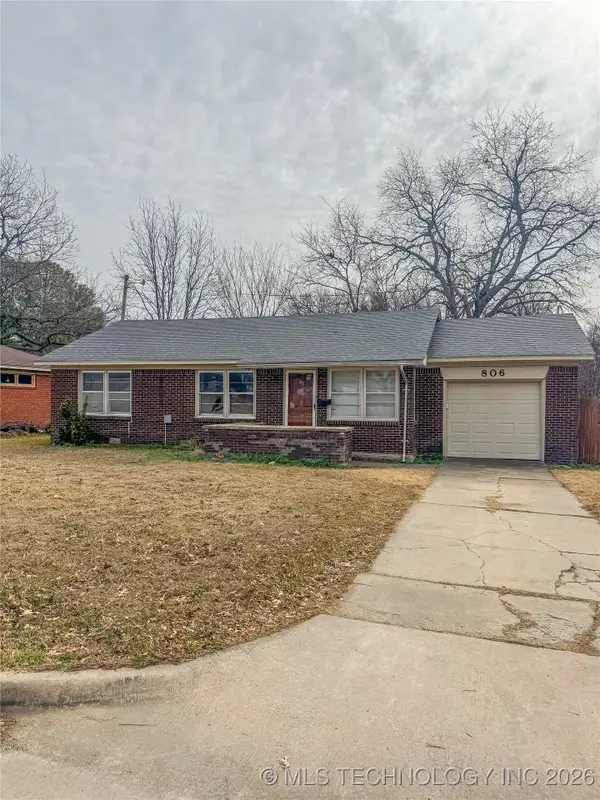 806 15th Avenue Nw, Ardmore, OK 73401