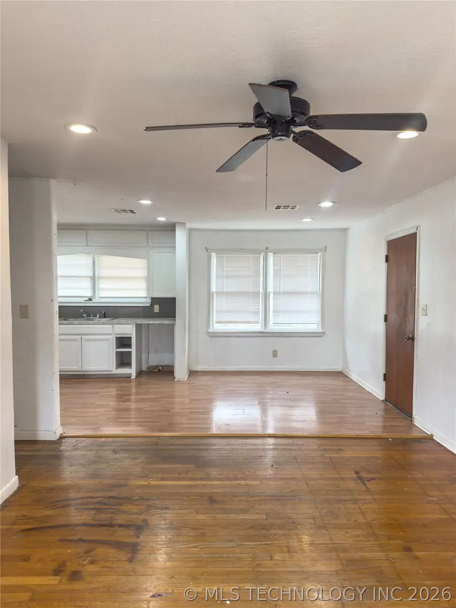 806 15th Avenue Nw, Ardmore, OK 73401 - #3