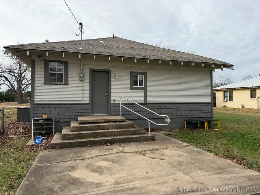 912 Culbertson Sw, Ardmore, OK 73401 - #2