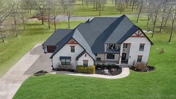 982 Edgewater Boulevard, Tahlequah, OK 74464