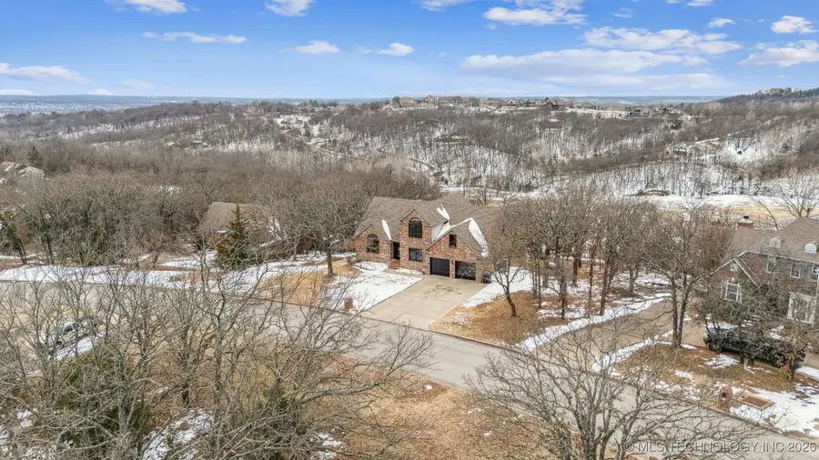 504 Oak Ridge Drive, Sand Springs, OK 74063 - #3