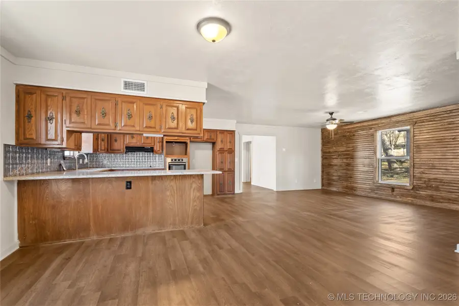 196 Frances Street, Healdton, OK 73438 - #3