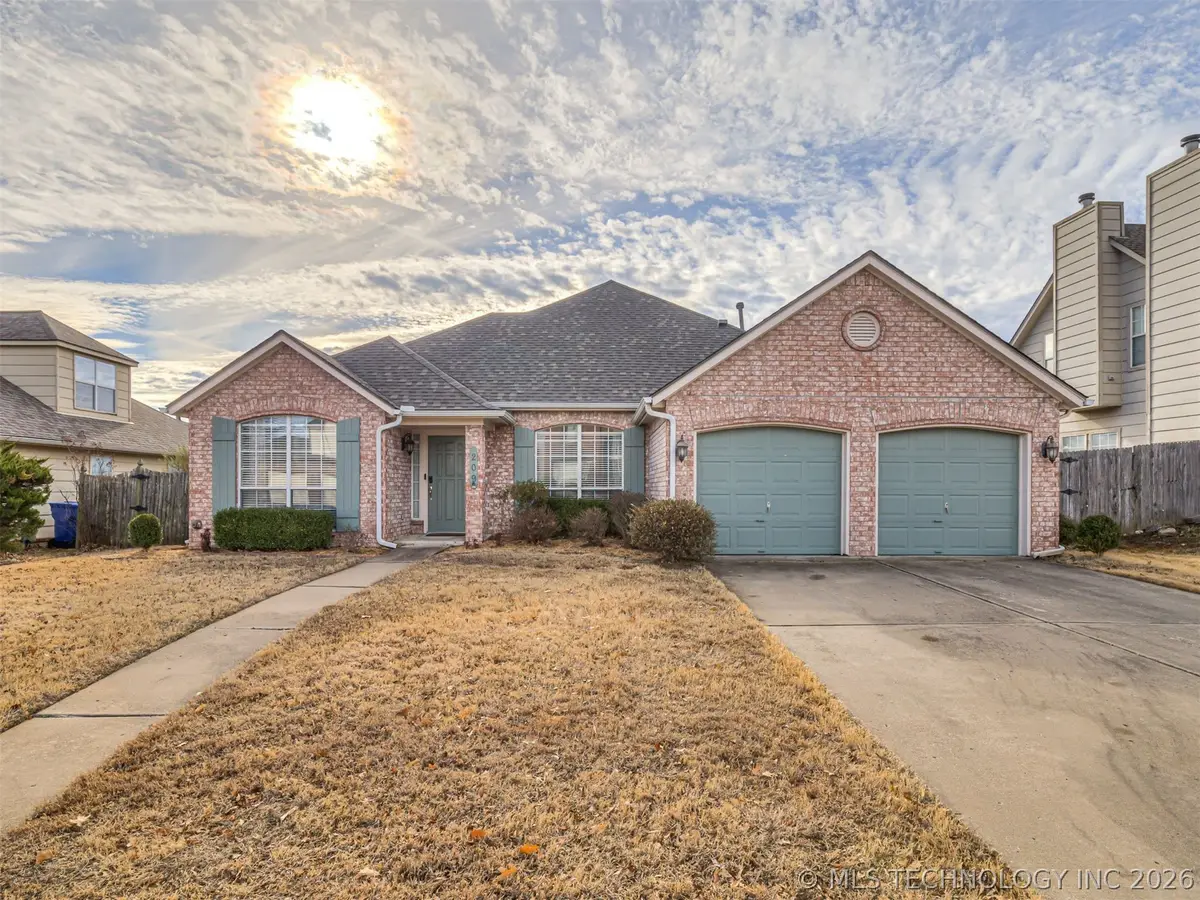 209 S Firewood Avenue, Broken Arrow, OK 74012 - #1