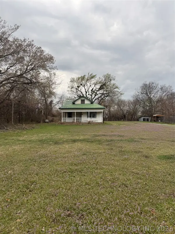 357 Donkey Lane, Fort Gibson, OK 74434