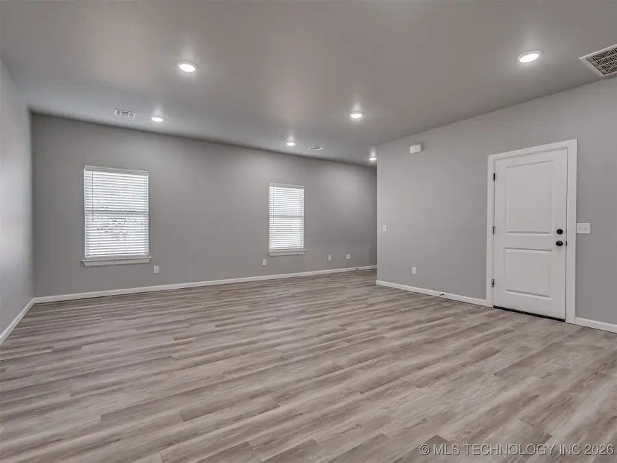 2803 Josie Circle, Midwest City, OK 73130 - #3