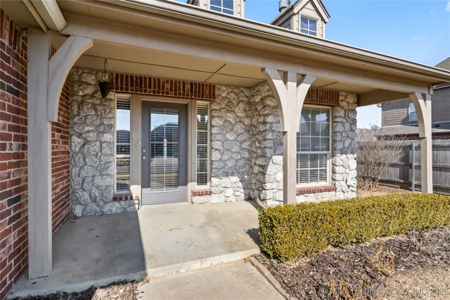 2204 E Princeton Street, Broken Arrow, OK 74012 - Image #2