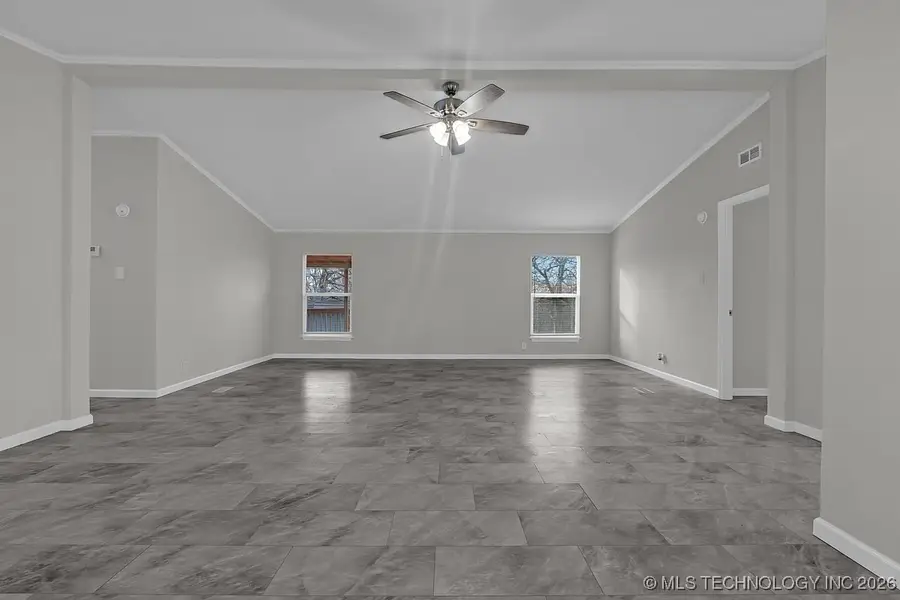 21914 W 42nd Street, Sand Springs, OK 74063 - #3