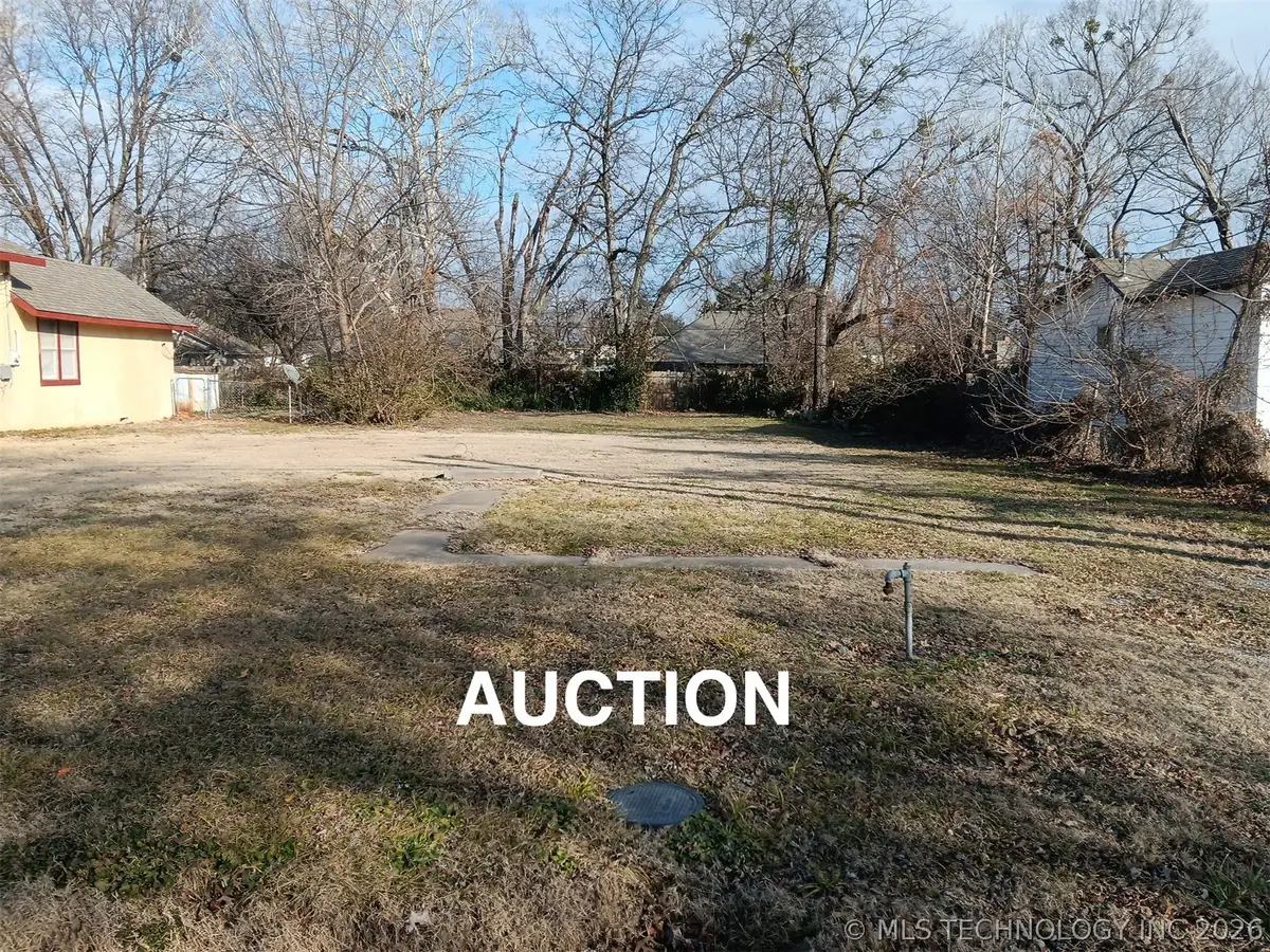 1008 N Sioux Avenue, Claremore, OK 74017 - Image #1