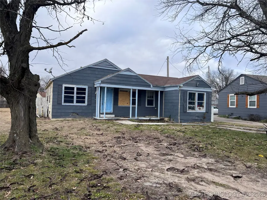 1617 S Rogers Avenue, Bartlesville, OK 74003 - #2