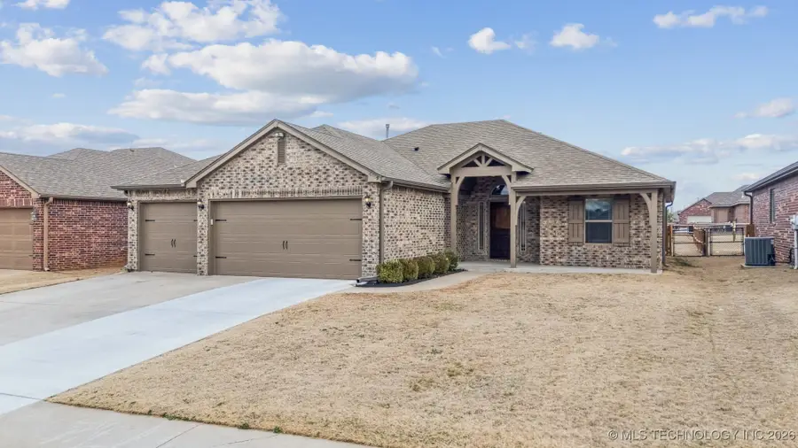 26889 E 143rd Street S, Coweta, OK 74429 - #3