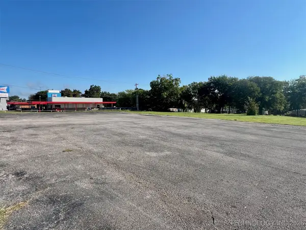 700 N 1st Street N, Madill, OK 73446