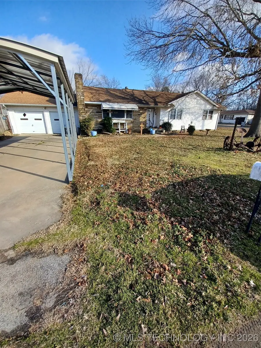 722 SW 4th, Checotah, OK 74426 - Image #3