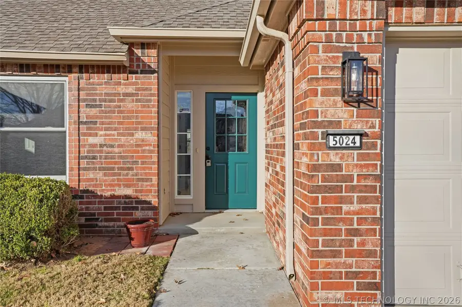 5024 S 197th East Avenue, Broken Arrow, OK 74014 - Image #2