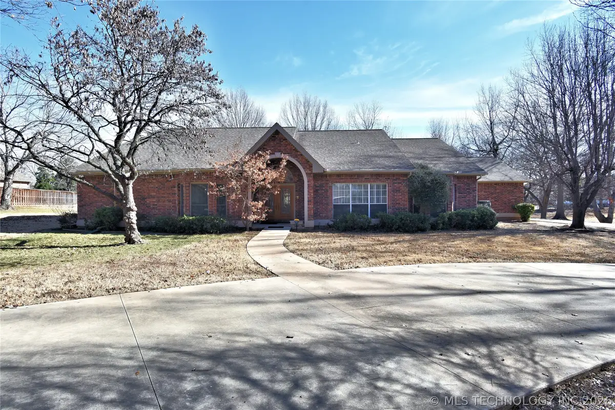 3105 S Aster Avenue, Broken Arrow, OK 74012 - Image #1