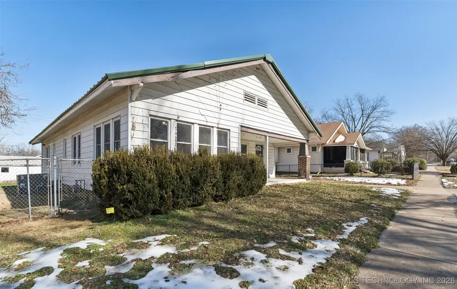 1109 E 9th Street, Okmulgee, OK 74447 - #3