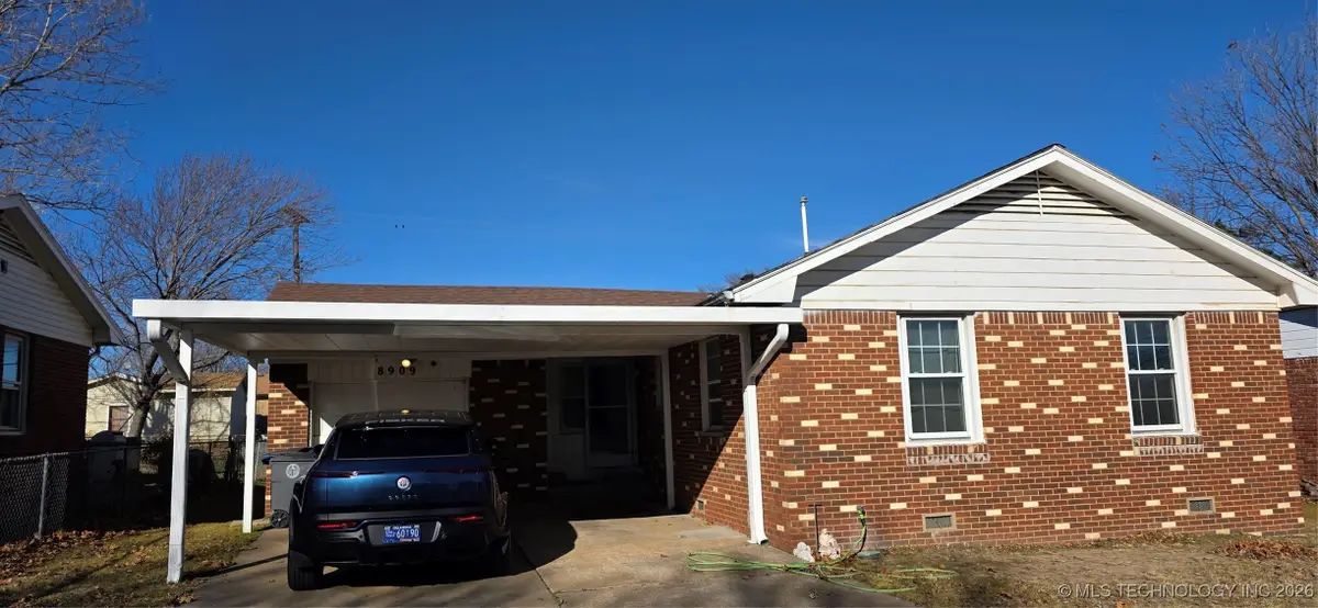 8909 E Latimer Court, Tulsa, OK 74115 - #1