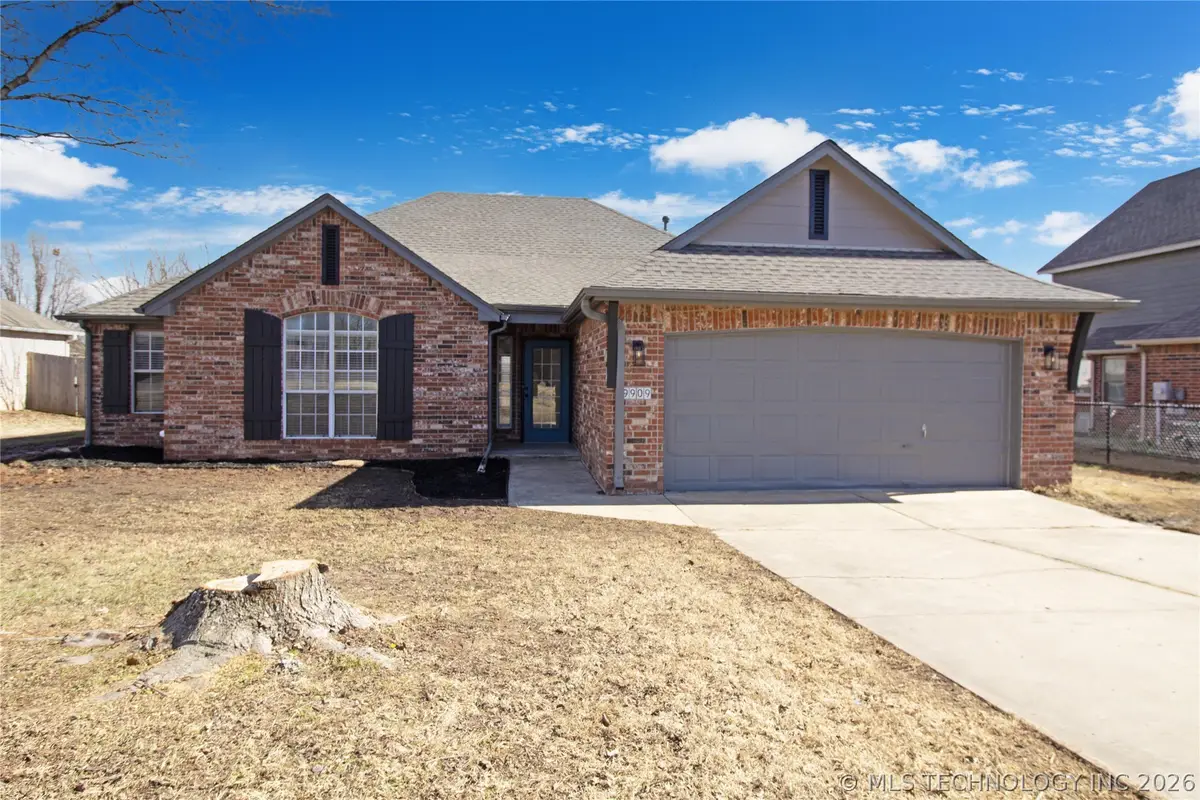 9909 N 118th East Avenue, Owasso, OK 74055 - Image #1