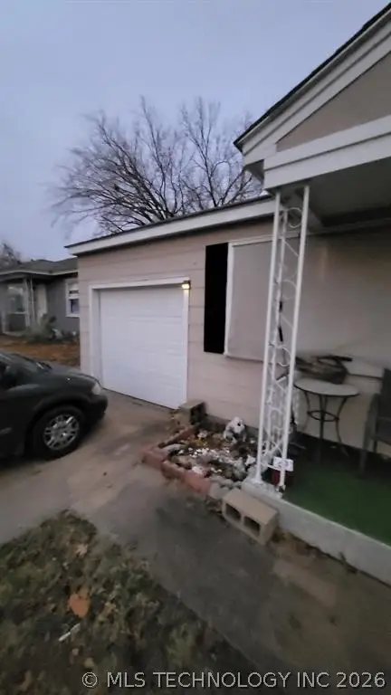 921 N Ash Street, Ponca City, OK 74601 - #3