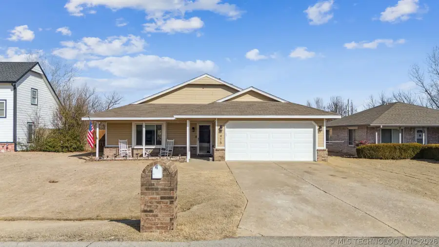 9415 E Sprucewood Drive, Claremore, OK 74019 - #3