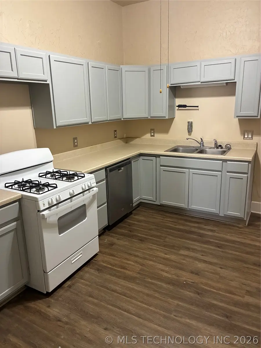 1344 E Lincoln Avenue, Sapulpa, OK 74066 - #3