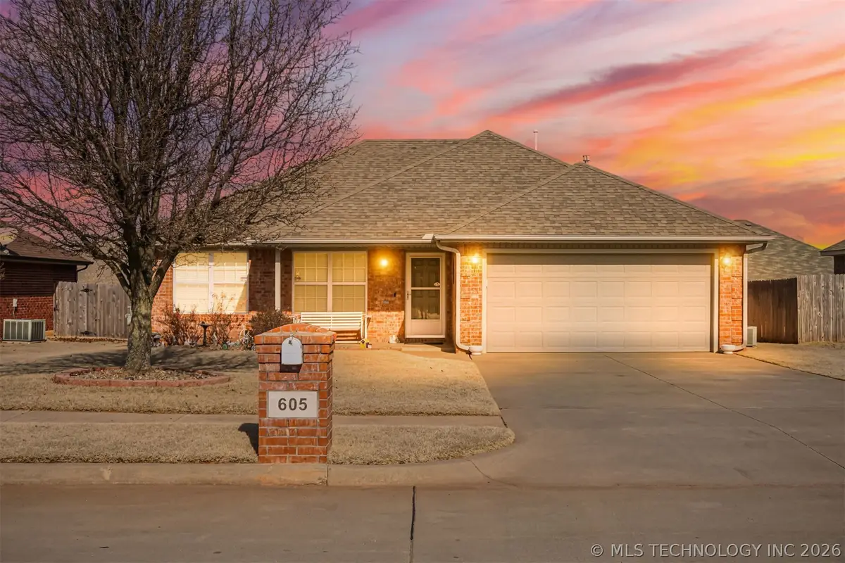 605 E Linden, Mustang, OK 73064 - Image #1
