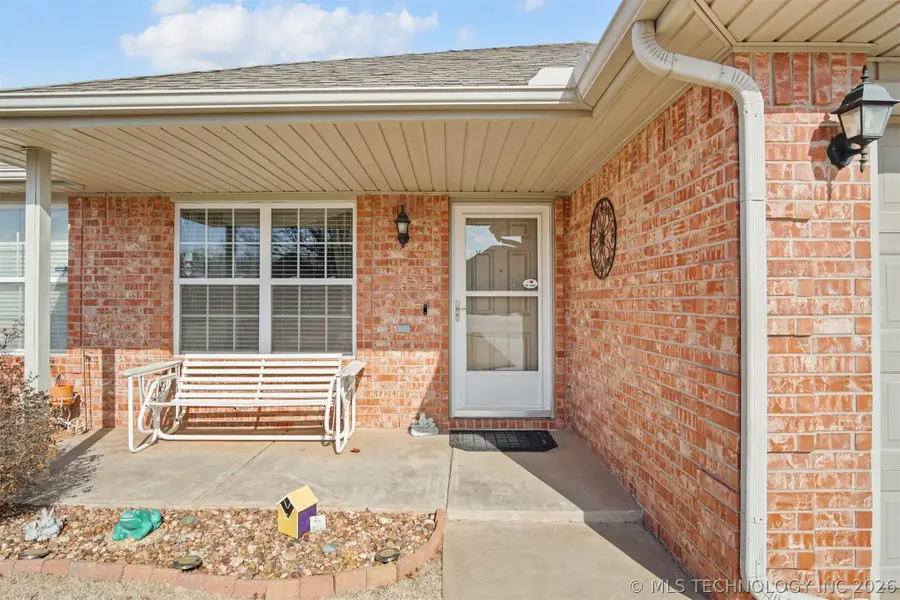 605 E Linden, Mustang, OK 73064 - Image #3
