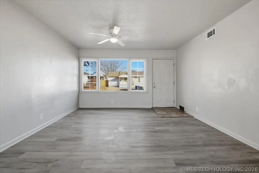 6710 E Independence Place, Tulsa, OK 74115 - #2