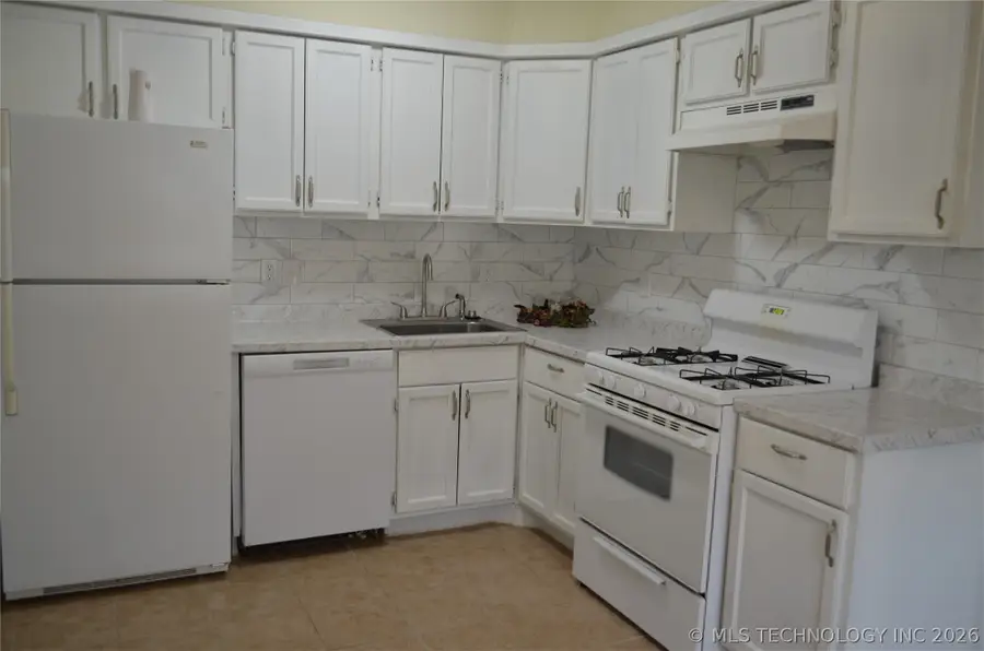 2125 S Main Street, Sapulpa, OK 74066 - #3