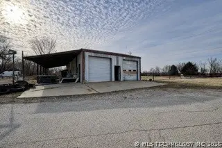 135 N Main Street, White Oak, OK 74301