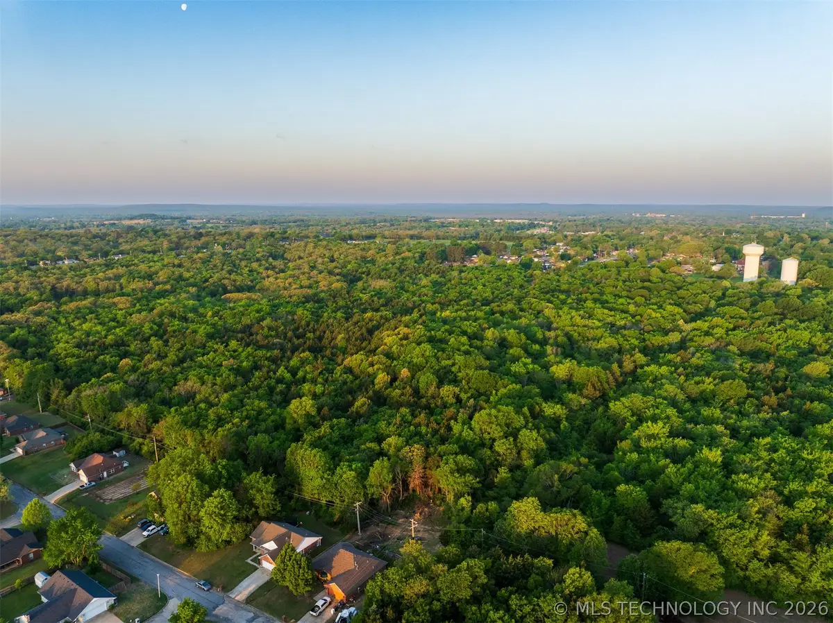 888 Timbercrest Avenue, Okmulgee, OK 74447 - #1