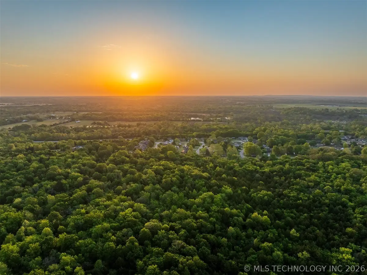 1918 E Crestview Drive, Okmulgee, OK 74447 - #1