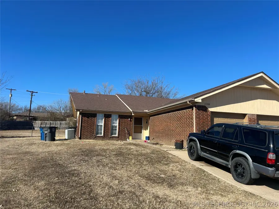 2302 S 84th East Avenue, Tulsa, OK 74129 - #2