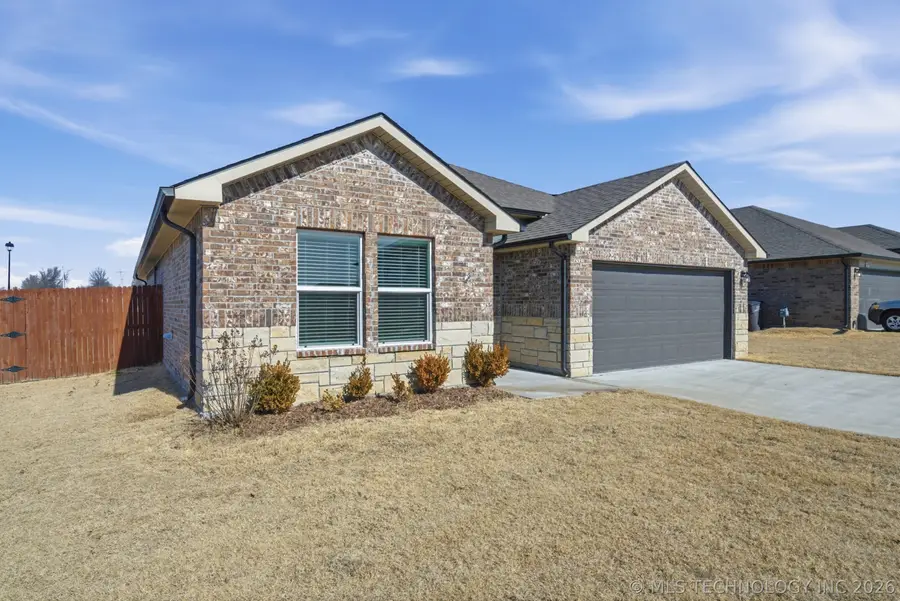 3306 Rushmore Circle, Bartlesville, OK 74006 - #2