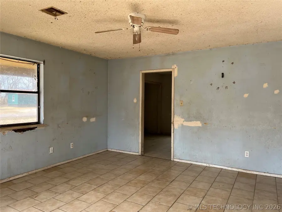 419 SW 5th Street, Spiro, OK 74959 - #3