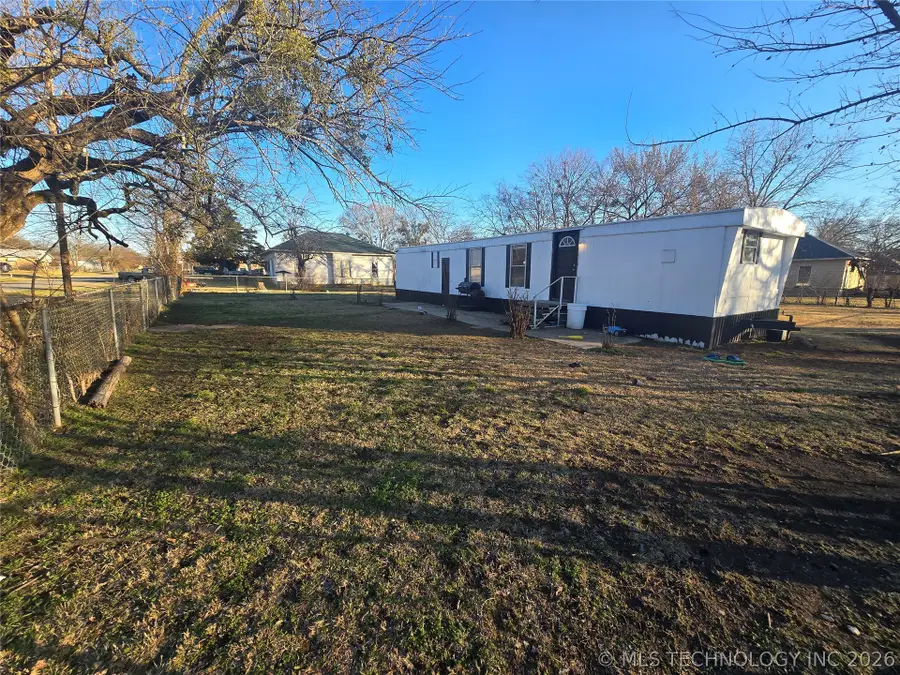 415 Russell Street, Caddo, OK 74729 - #3