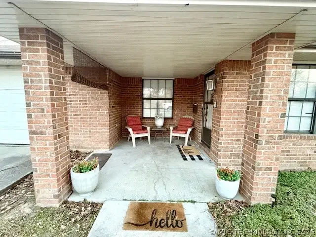 724 S Lake Avenue, Okmulgee, OK 74447 - #2