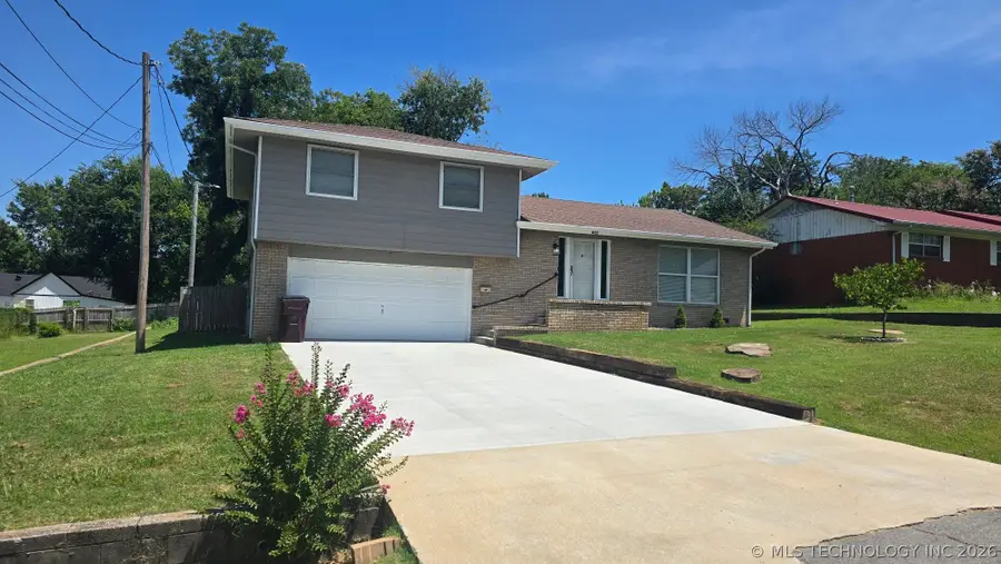 411 S 3rd, Eufaula, OK 74432 - #3