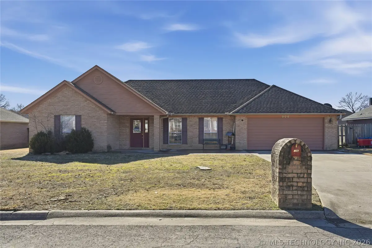 906 Kentucky Derby Drive, Sallisaw, OK 74955 - #1