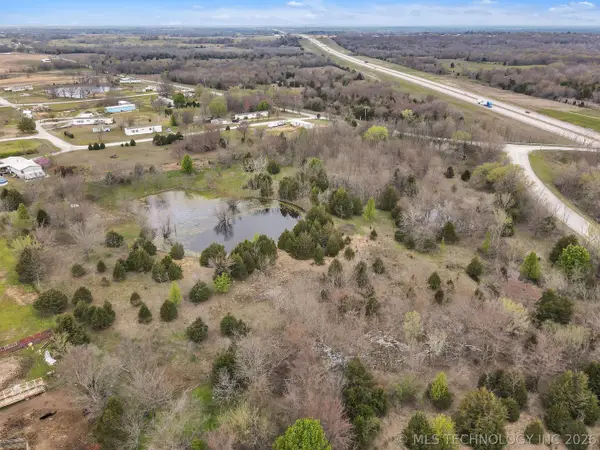 000 S 461st East Avenue, Porter, OK 74454