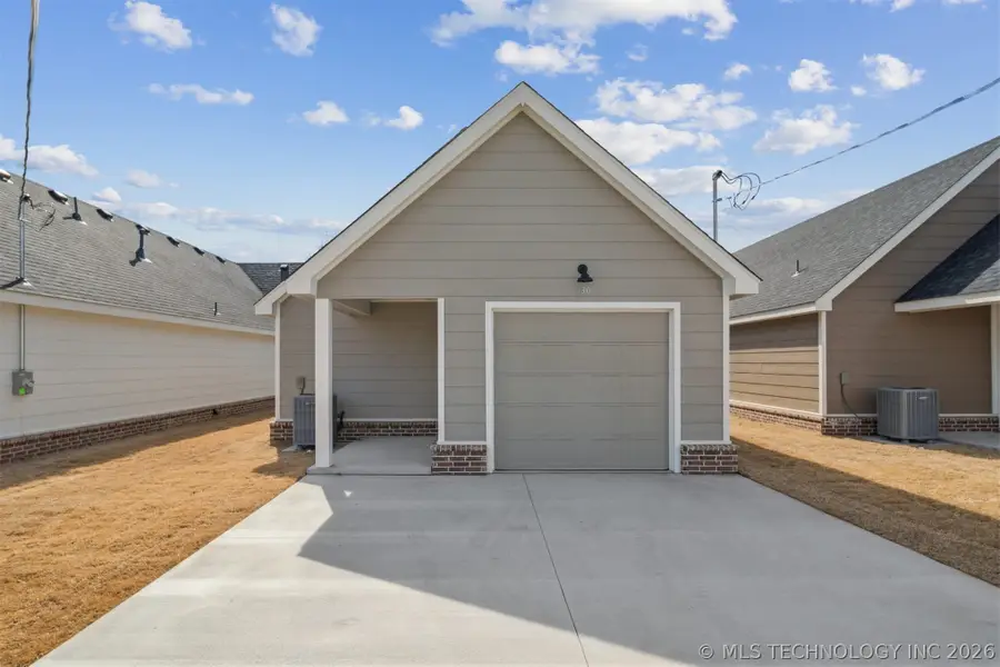 430 E Will Rogers Boulevard, Claremore, OK 74017 - #3