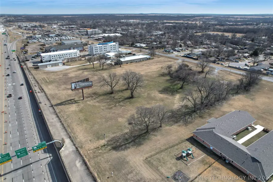 18415 E Admiral Place, Catoosa, OK 74015 - #2