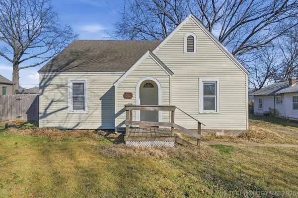 1910 S Johnstone Avenue, Bartlesville, OK 74003