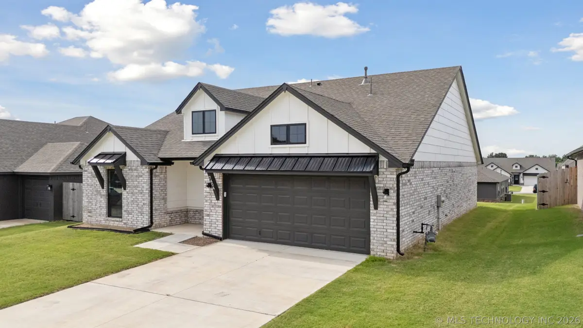 7404 E 89th Place N, Owasso, OK 74055 - #1