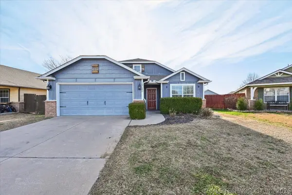 15148 E 108th Place N, Owasso, OK 74055