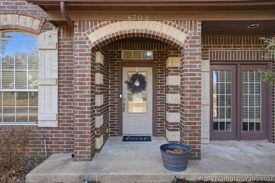 8702 E 110th Court, Bixby, OK 74133 - #2