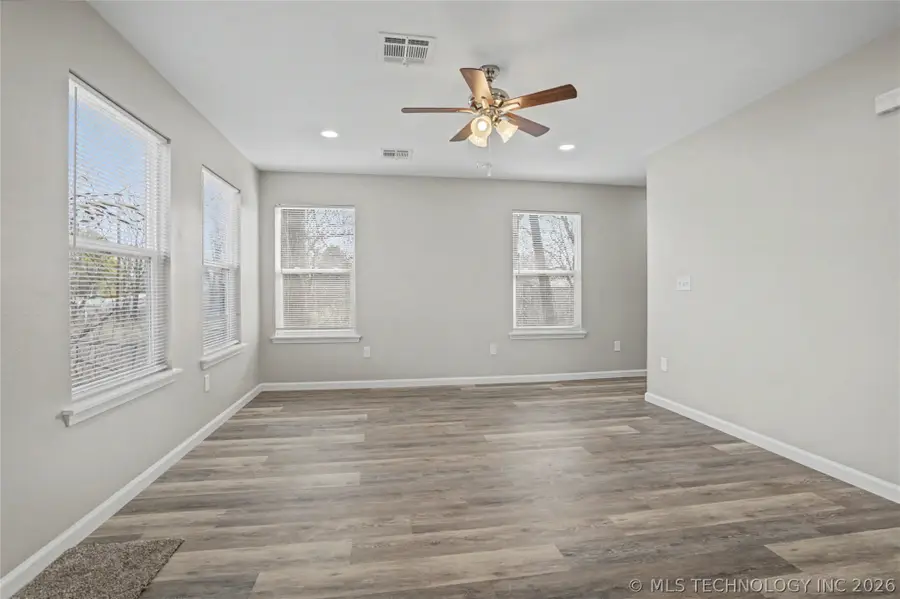 642 E Line Avenue, Sapulpa, OK 74066 - #2