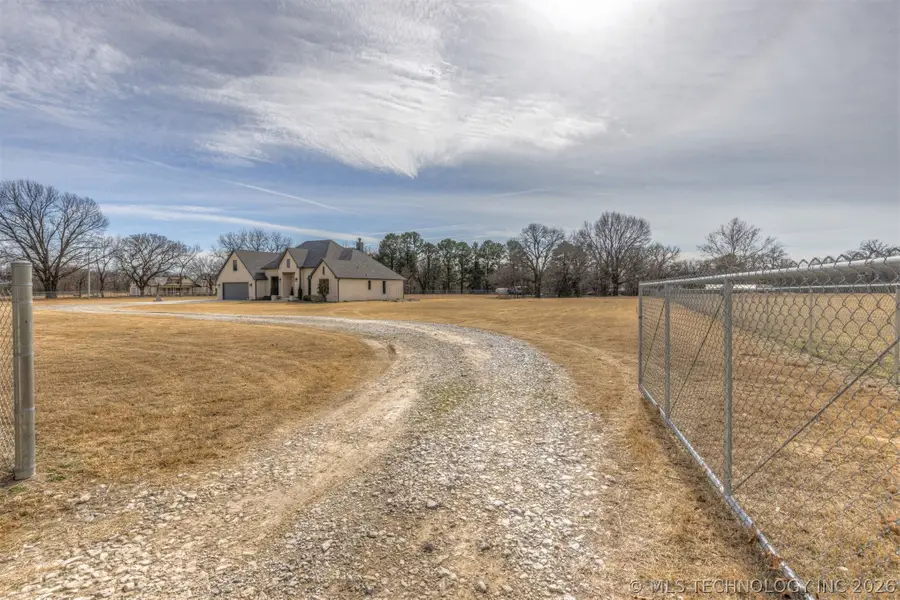 25672 E 166th Street, Coweta, OK 74429 - #3