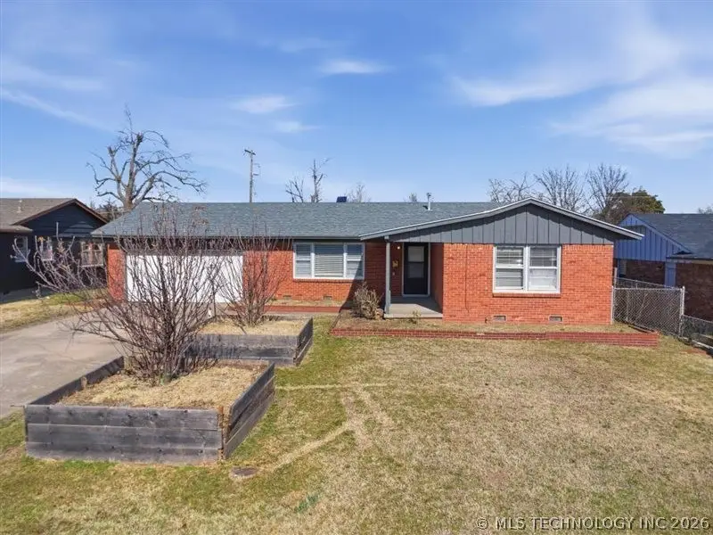 7521 E 27th Street S, Tulsa, OK 74129 - #1