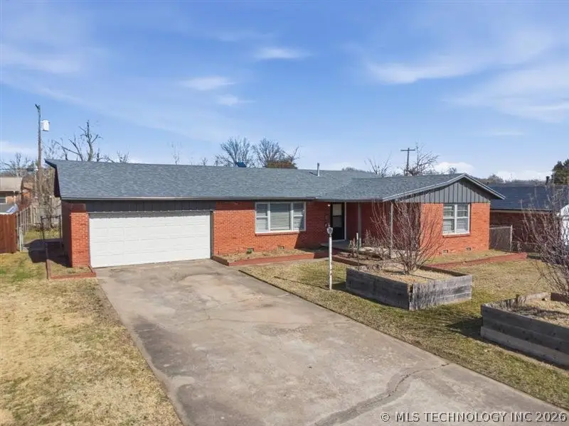 7521 E 27th Street S, Tulsa, OK 74129 - #2